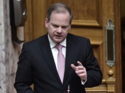 Karamanlis Vouli 26 02 23