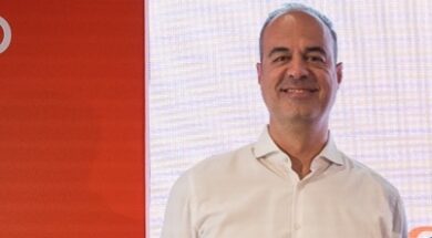 Public Stratis 16 04 23