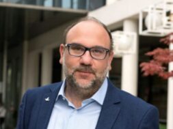 Socialdo Kakoliris16 04 23