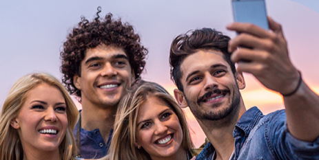 Cosmote: Απεριόριστα δωρεάν data για το τριήμερο του Αγίου Πνεύματος, ακόμα μια φορά