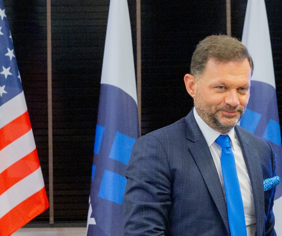 Ναυπηγεία Ελευσίνας: Με Ιταλικές κορβέτες & Αμερικανικές φρεγάτες