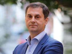 Theocharis 20 12 20 (2)