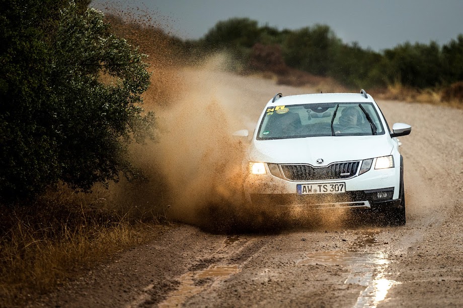 ΕΚΟ Ράλλυ Ακρόπολις: Οι αναγνωρίσεις, υπό βροχή λόγω “Daniel”