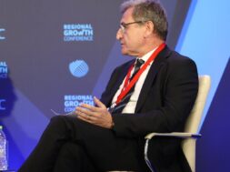 [360024] ΣΥΝΕΔΡΙΟ “REGIONAL GROWTH CONFERENCE 2023” / 2η ΗΜΕΡΑ (ΜΑΡΙΛΙΑ ΒΑΣΙΛΑΚΟΠΟΥΛΟΥ/EUROKINISSI)/ ΑΠΑΓΟΡΕΥΕΤΑΙ ΚΑΘΕ ΧΡΗΣΗ ΑΡΧΕΙΟΘΕΤΗΣΗ ΚΑΙ ΔΙΑΝΟΜΗ ΤΗΣ ΦΩΤΟΓΡΑΦΙΑΣ ΑΠΟ ΠΡΑΚΤΟΡΕΙΑ /