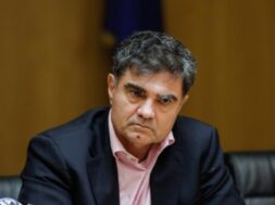 Vardinogiannis 2 30 08 23