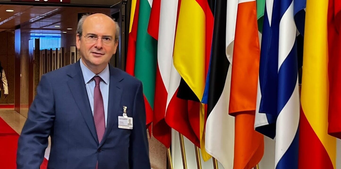 Στην αναβάθμιση της αξιολόγησης της χώρας στην επενδυτική βαθμίδα, προχώρησε η Standard & Poor’s