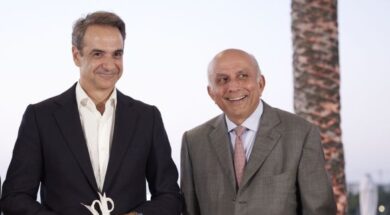 Ï ÐÑÙÈÕÐÏÕÑÃÏÓ ÊÕÑÉÁÊÏÓ ÌÇÔÓÏÔÁÊÇÓ ÓÔÁ ÅÃÊÁÉÍÉÁ ÔÏÕ ÍÅÏÕ ÔÏÕÑÉÓÔÉÊÏÕ resort “One & Only Aesthesis” ÓÔÇ ÃËÕÖÁÄÁ  <br><br> Ã.Ô Ðñùèõðïõñãïý ÐÁÐÁÌÇÔÓÏÓ ÄÇÌÇÔÑÇÓ