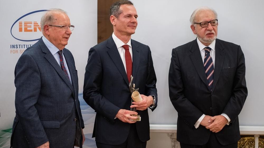 Μανώλης Μανουσάκης: Διάκριση από το ΙΕΝΕ για ενεργειακή πολ/κή