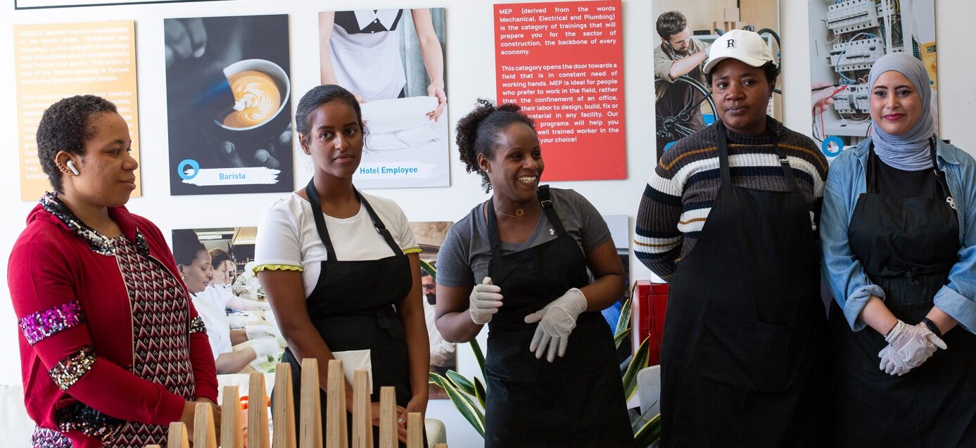 Πειραιώς: Με νέα εκπαιδευτικά προγράμματα από την Ακαδημία για Γυναίκες Πρόσφυγες