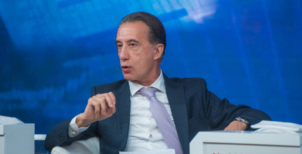Την εισαγωγή των εταιρειών του EFA Group, της αμυντικής βιομηχανίας, σχεδιάζει ο Κρίστιαν Χατζημηνάς