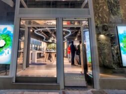 Cosmote-stores- 12 05 24