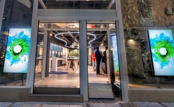 Cosmote: Εξακολουθεί τη στρατηγική της για αναβάθμιση του εμπορικού της δικτύου