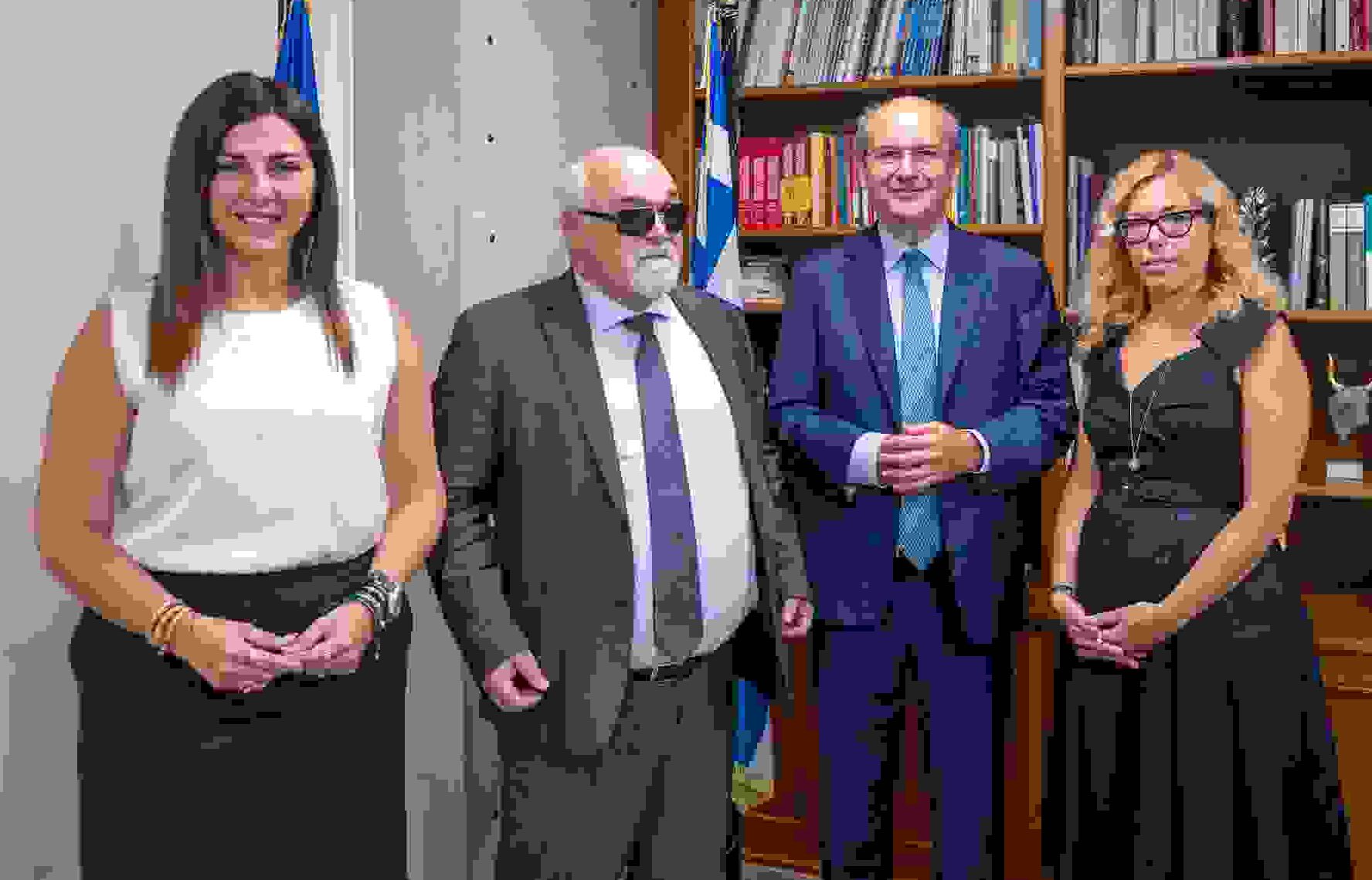Κ.Χατζ/κης& Σ.Ζαχαρ/κη: Άτομα με αναπηρία στον Εξωδικαστικό