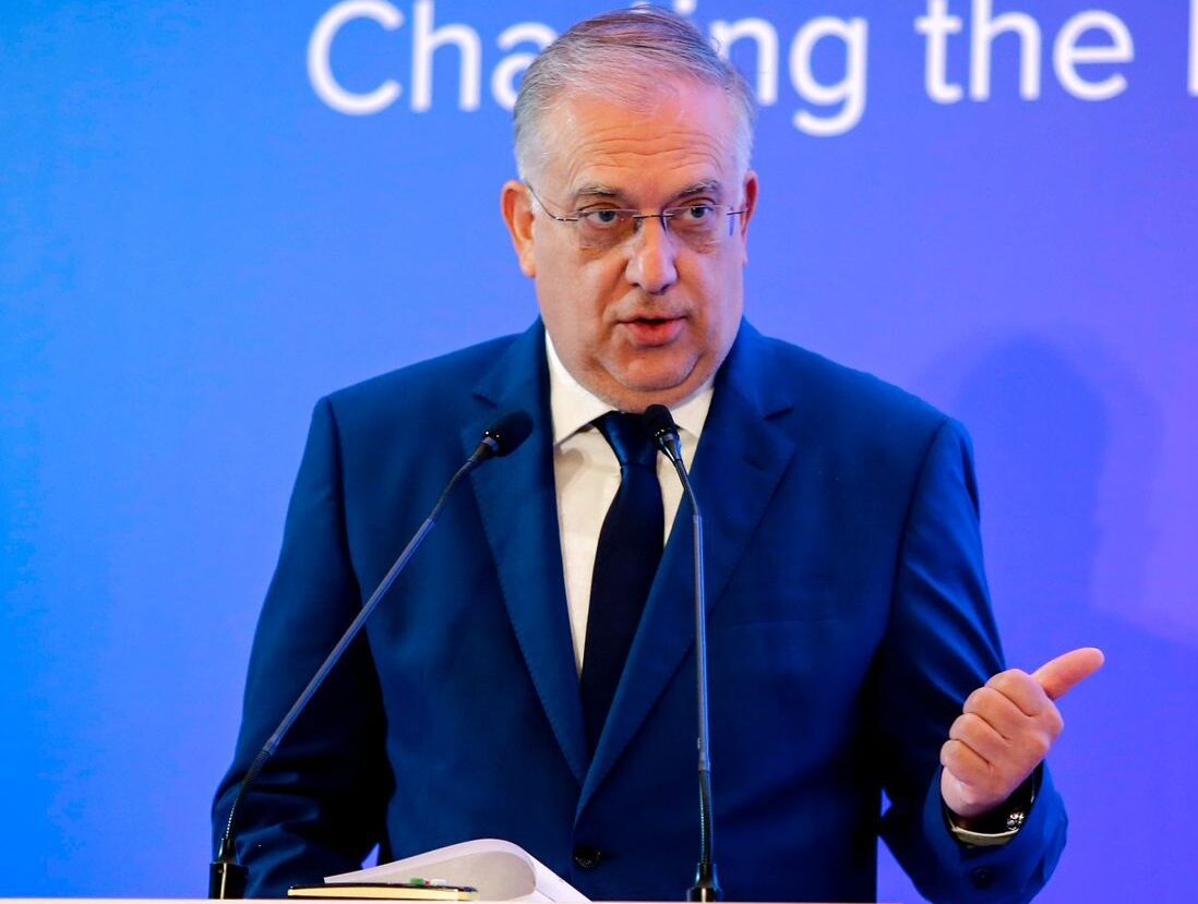 Τ. Θεοδωρικάκος: Να γίνουμε πιο ελκυστικοί σε ξένες επενδύσεις