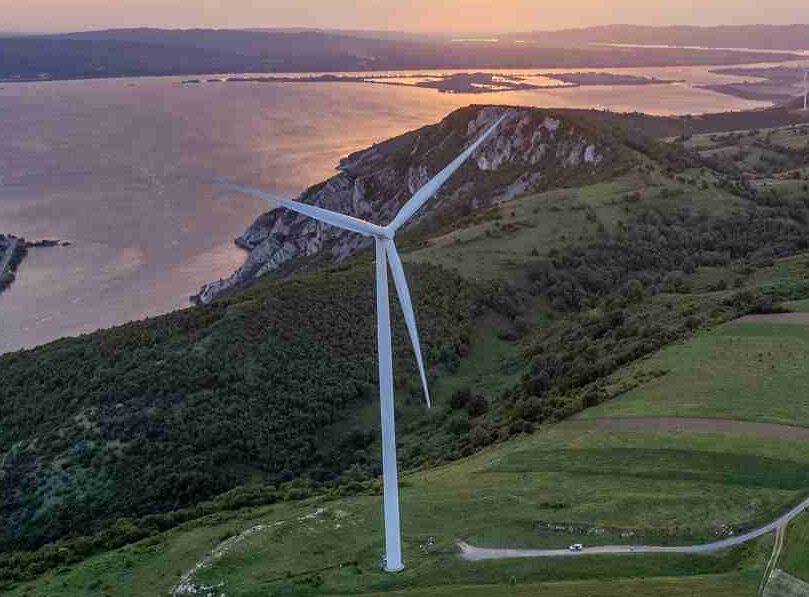 ΕΛΕΤΑΕΝ: Δεν μειώνουν τις βροχοπτώσεις, οι ανεμογεννήτριες