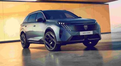 PEUGEOT_E5008 06 10 24