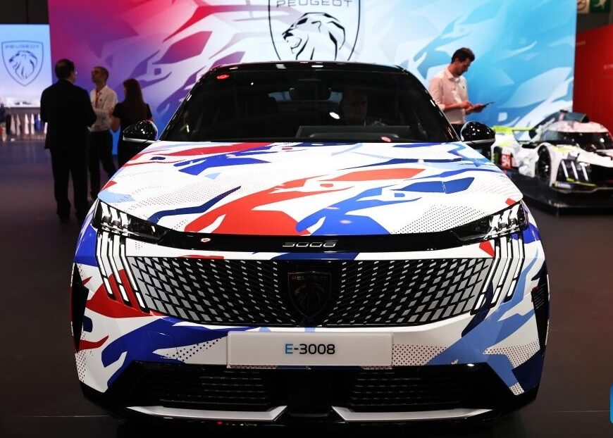 Peugeot: Τεχνολογική γαλλική καινοτομία, στο σαλόνι Παρισιού