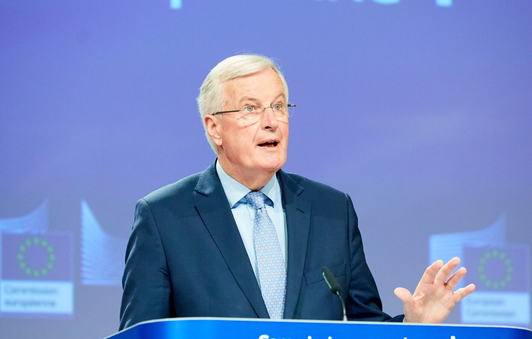 Σε απόσυρση της αύξησης του φόρου στον ηλεκτρισμό, προχωρά η Γαλλία, για να περάσει τον προϋπολογισμό