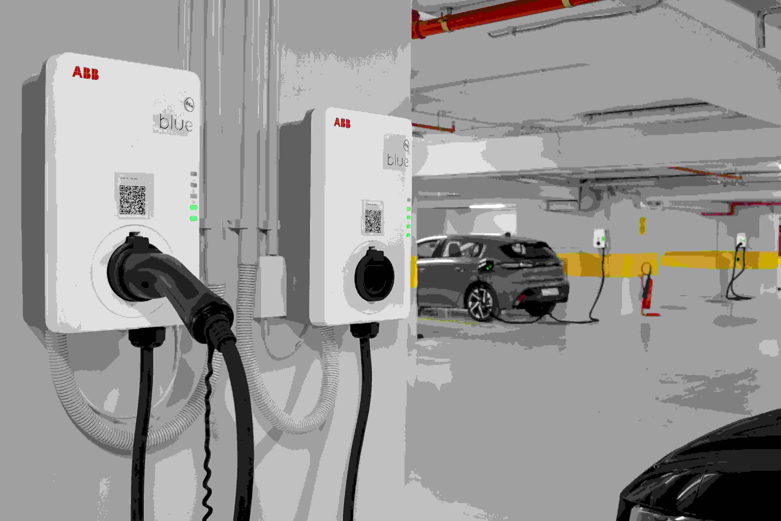 ΔΕΗ blue & L’Oréal: Τοποθέτηση 90 φορτιστών, για την κάλυψη όλων των εταιρικών αναγκών