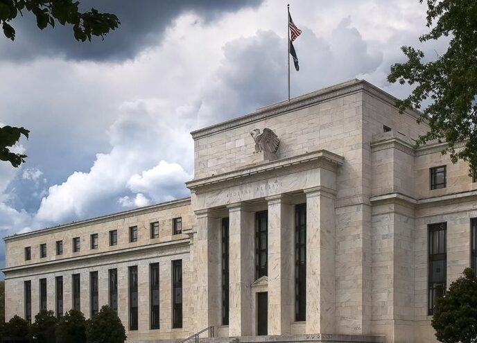 Fed: Συνέχισε τον κύκλο μείωσης των επιτοκίων, κατά 25 μονάδες βάσης