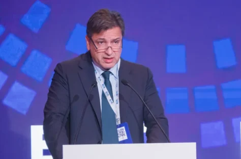 Για την ατμομηχανή της ανάπτυξης που είναι η βιομηχανία, μίλησε ο Μιχάλης Στασινόπουλος