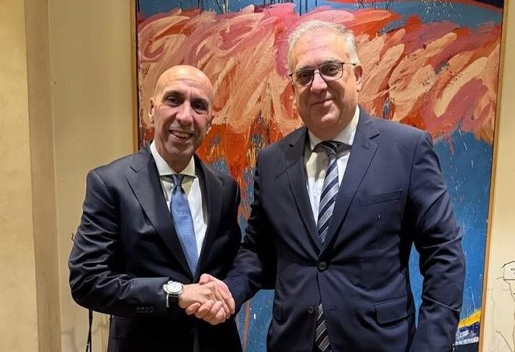 Γ. Μπρατάκος ΕΒΕΑ: Ο εκλεγείς νέος πρόεδρος, με τον Τ. Θεοδωρικάκο