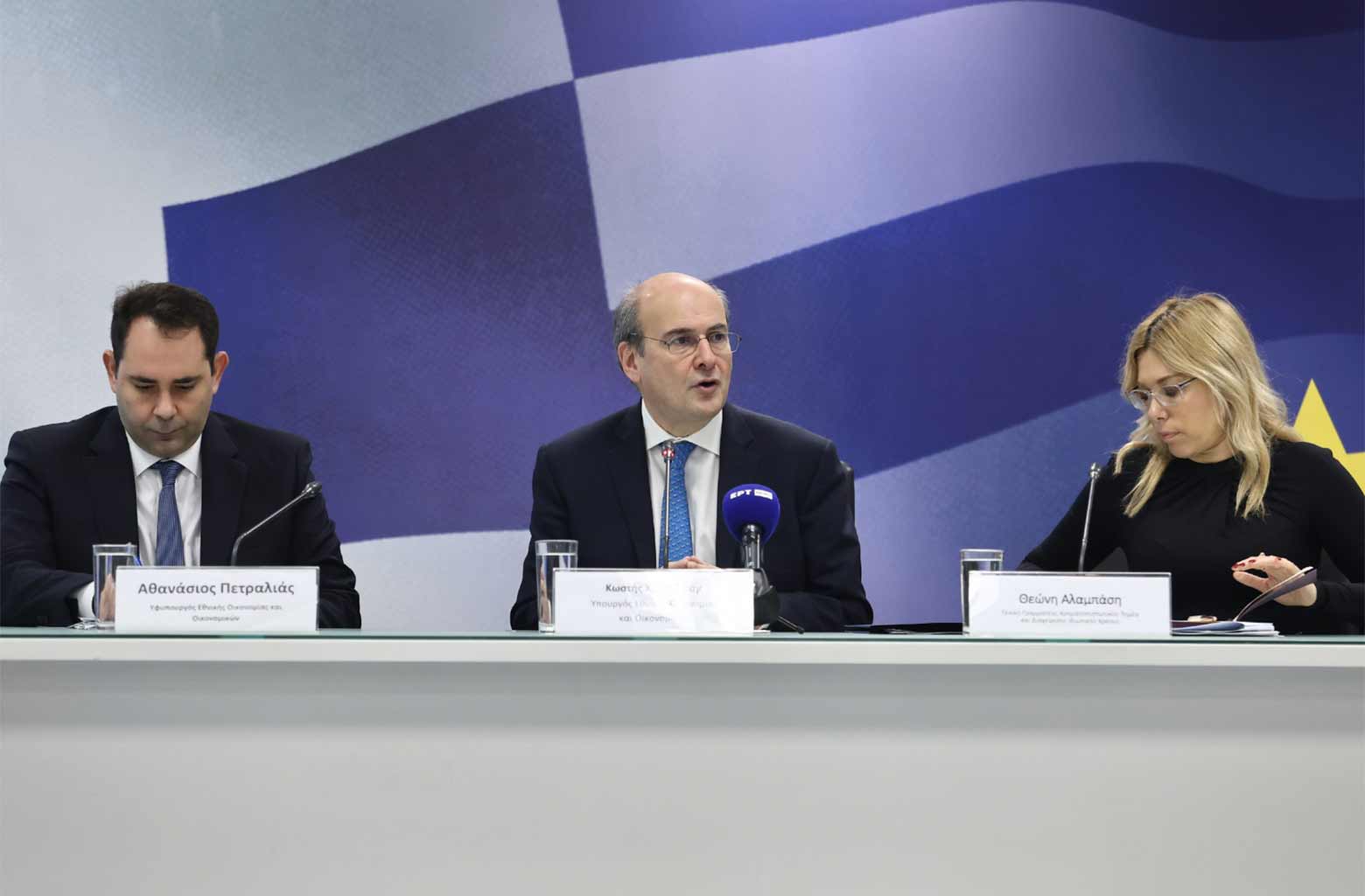 Από τα μέσα Ιανουαρίου θα ισχύσουν τα νέα μέτρα για τις τράπεζες, σύμφωνα με τον Κωστή Χατζηδάκη