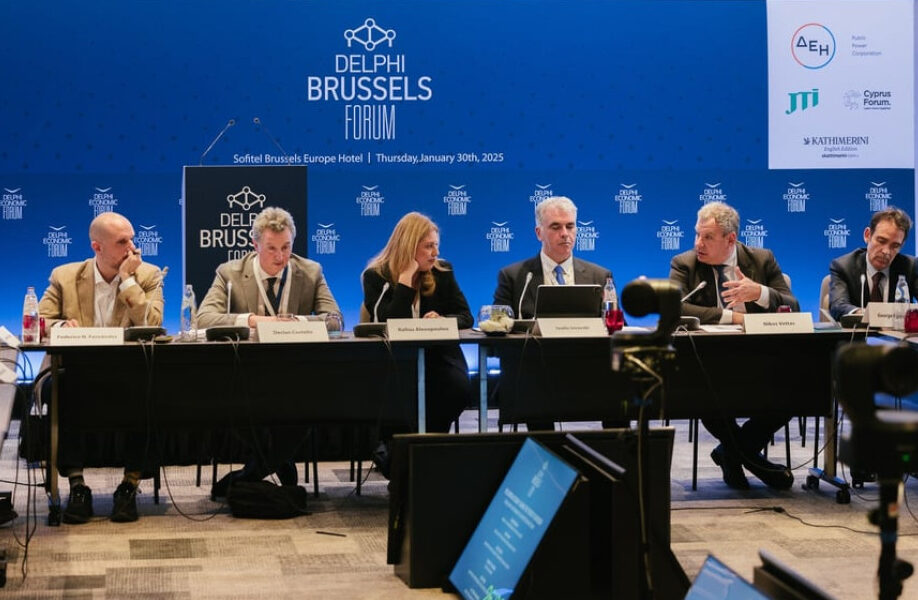 Με 6% θα μπορούσε να αναπτύσσεται η Ελλάδα, είπε στις Βρυξέλλες ο Declan Costello στο Φόρουμ Δελφών