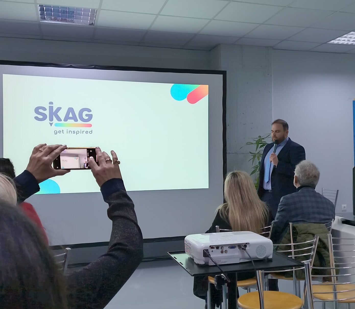 SKAG: Με την επαναστατική μηχανή ψηφιακής εκτύπωσης, κάνει ένα βήμα προς το μέλλον