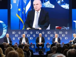 Delphi Papathanasis Karamouzis Megalou Theodoropou;os Kazas 2 13 04 25