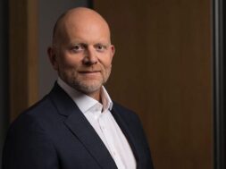 OPAP jan karas-930 24 11 24