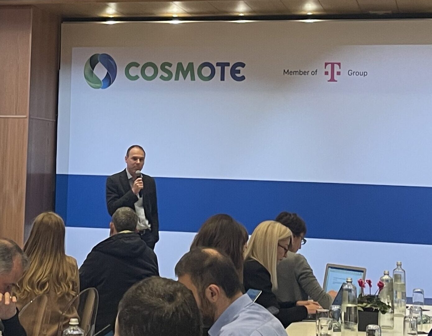 Σημαντική η ένωση της COSMOTE με την TELEKOM, προσδοκίες για πώληση της Telekom Romania Mobile