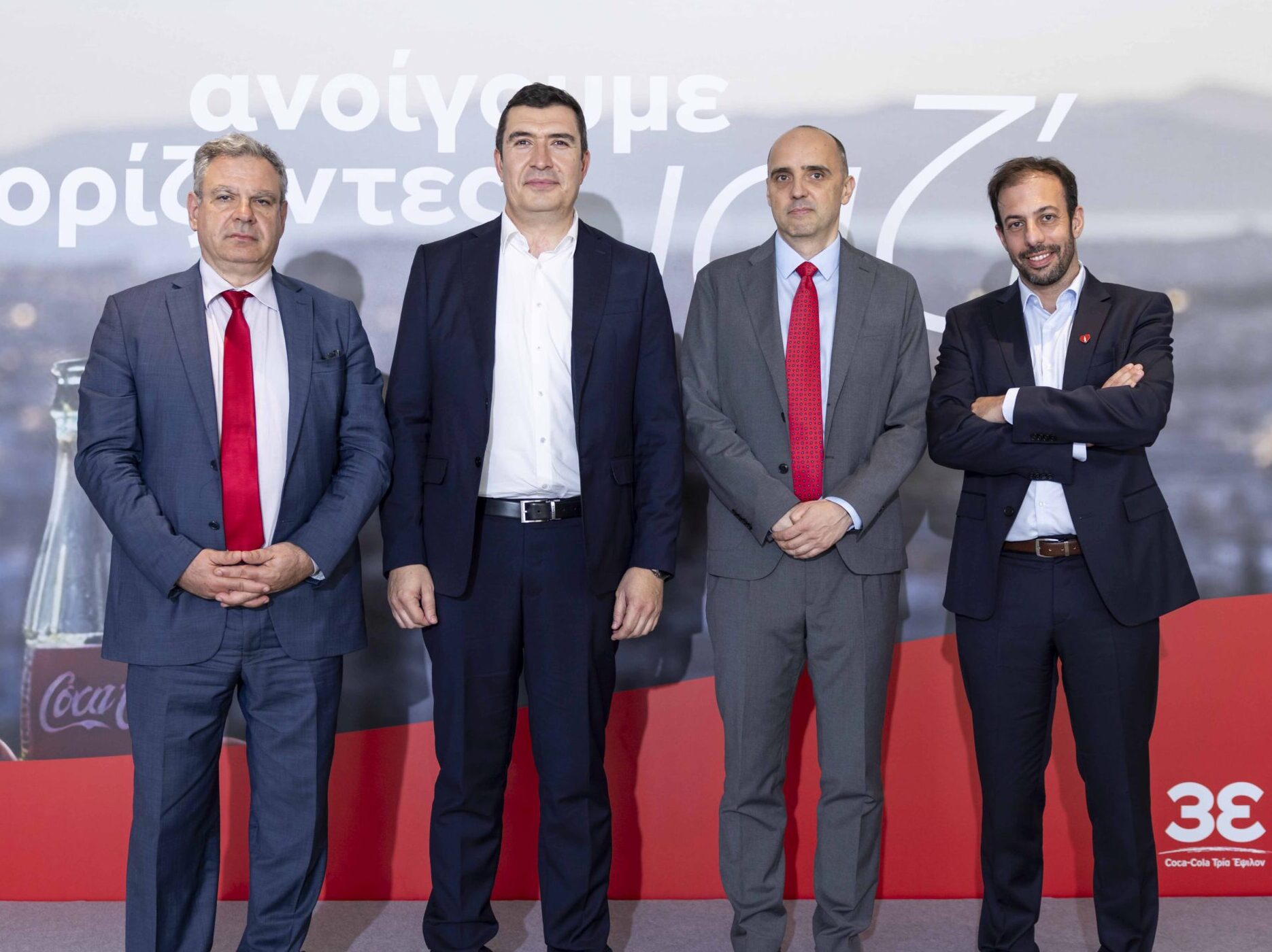 Με €142 εκατ. επενδύσεις για την τριετία, συνεισφέρει στην οικονομία, €2,2 δισ. η Coca-Cola στην Ελλάδα