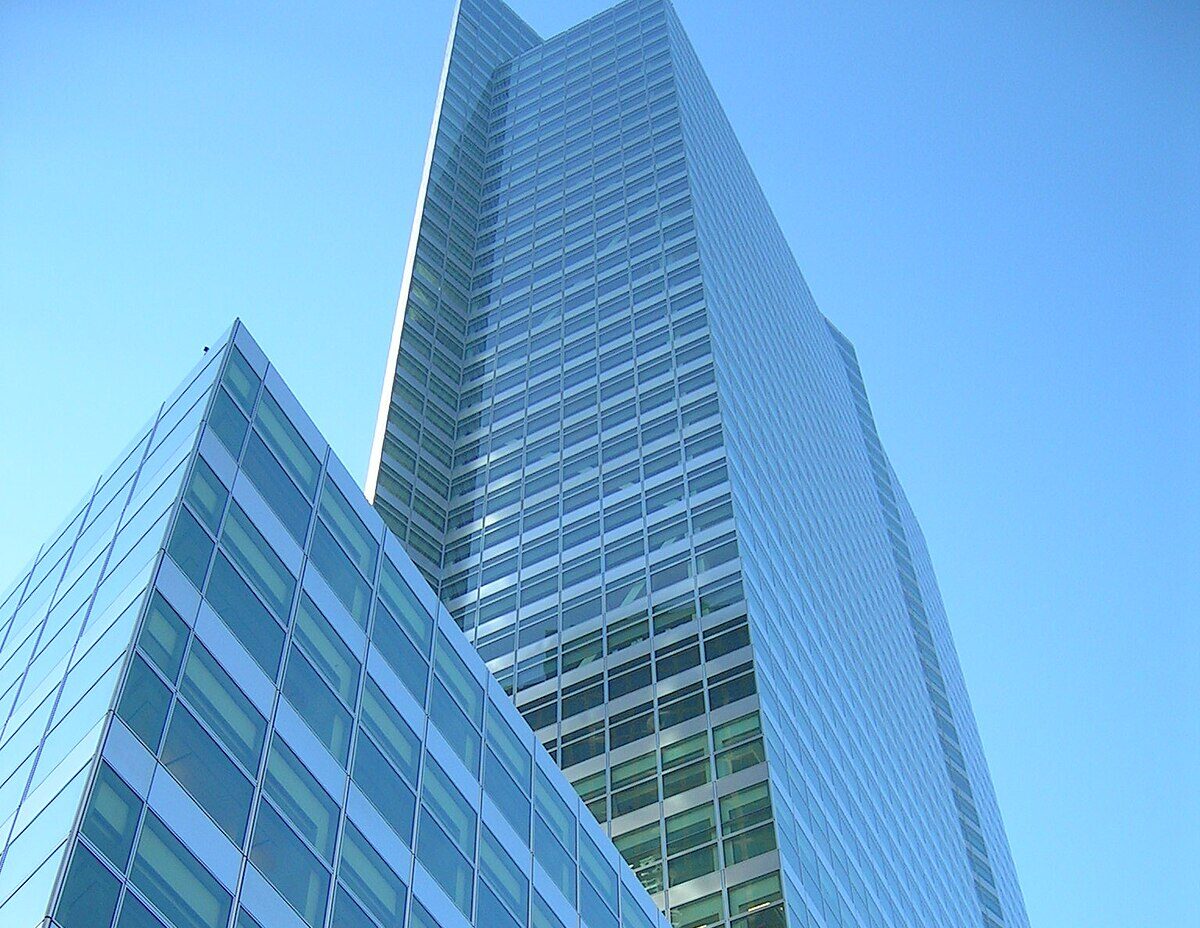 Αισιοδοξία για δυναμική πιστωτική επέκταση, από Goldman Sachs για Πειραιώς, με Εθνική Ασφαλιστική