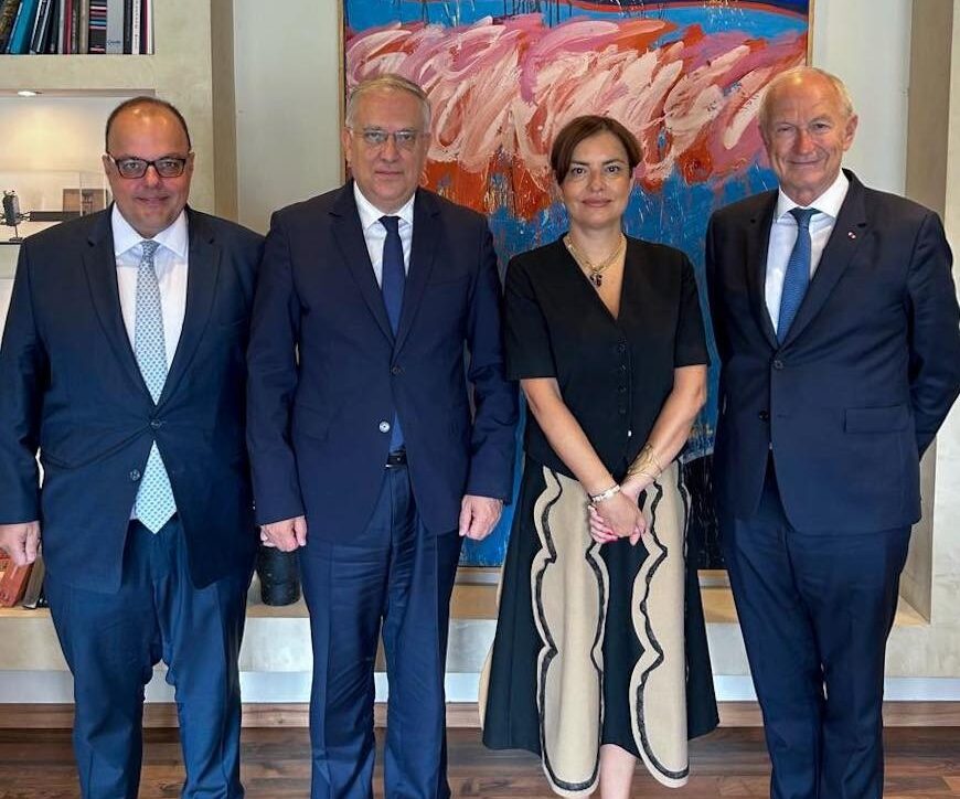 Τ. Θεοδωρικάκος: Με το γαλλικό MEDEF και τους αυστηρούς ελέγχους