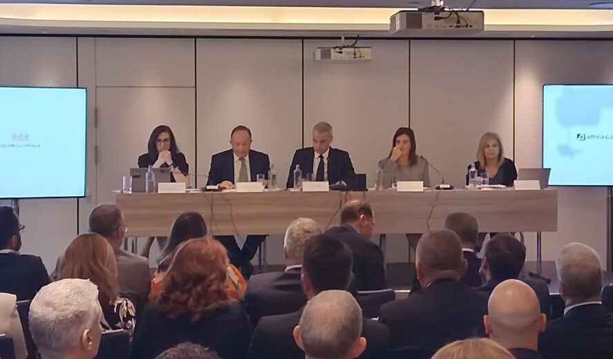 Η τράπεζα που στηρίζει τη σύγχρονη οικονομία με ανθρώπινο πρόσωπο, είναι CrediaBank, είπε η Ελ. Βρεττού 