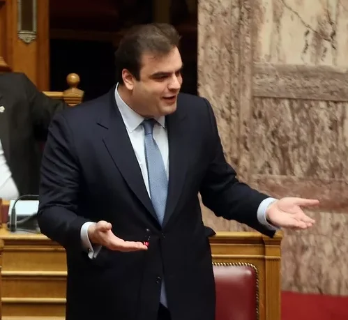 Κ. Πιερρακακης: Καμία χρέωση για αναλήψεις από ΑΤΜ, πλαφόν €1,5