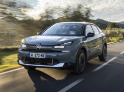 Citroen-C4-Hybride-Max-00 24 08 25