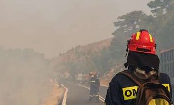 Katastrofikes Pyrkagies 17 08 25