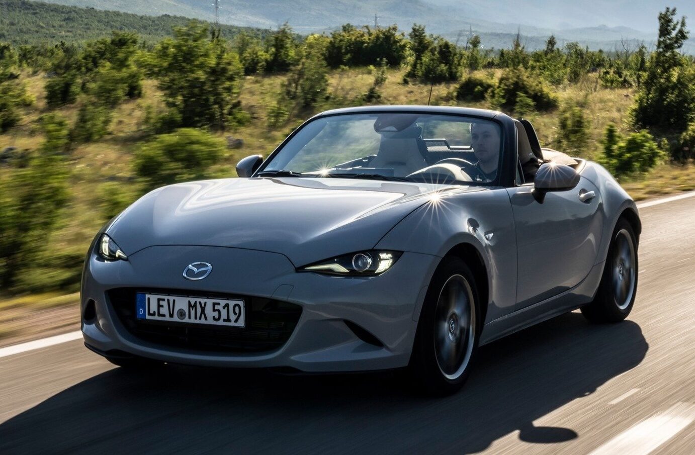Mazda MX-5: Καθαρή οδηγική απόλαυση και εμβληματική σχεδίαση