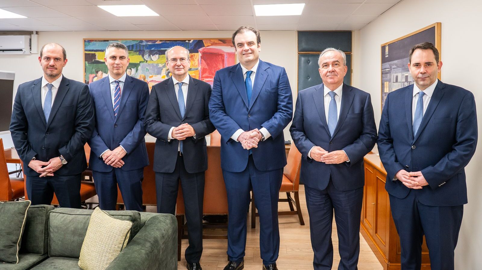 Πακέτο μέτρων για τη μείωση της γραφειοκρατίας και τη βελτίωση της επιχειρηματικότητας, εν όψει ΔΕΘ