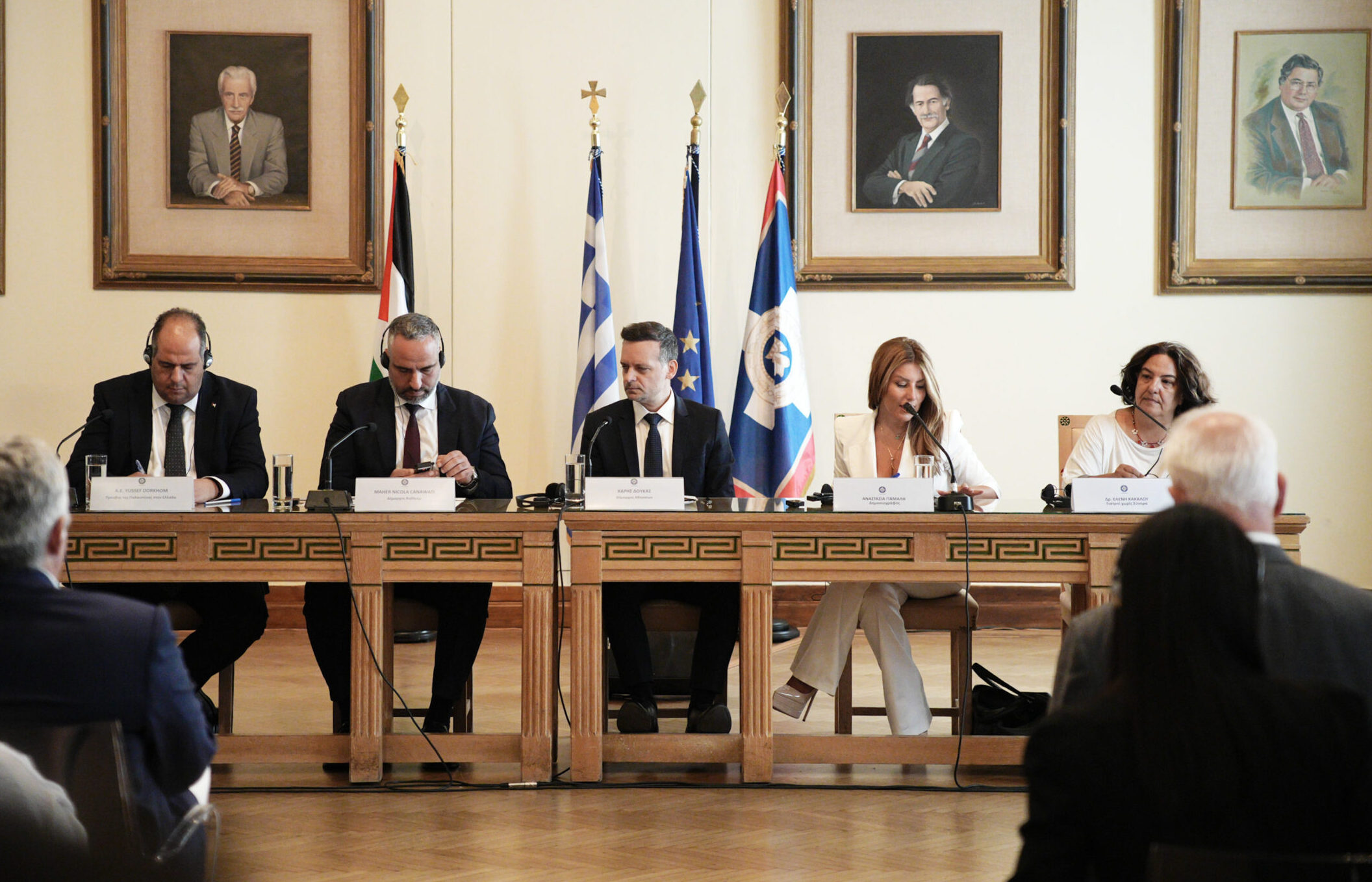 Χαρης Δούκας: Να μπει ένα τέλος στα εγκλήματα πολέμου