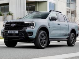 FORD RANGER PHEV_01 21 09 25
