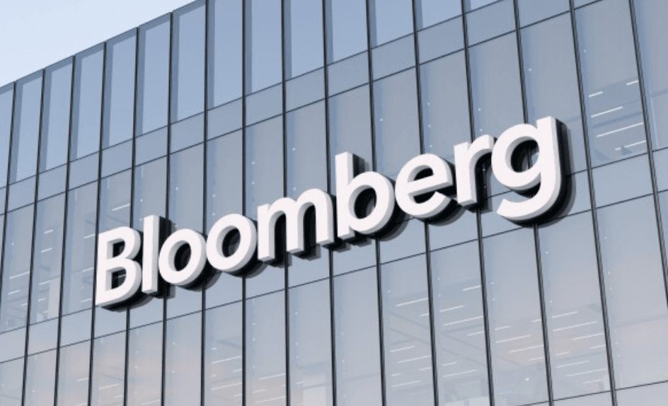 Τη διατήρηση των επιτοκίων στο 2% από την ΕΚΤ, για τα επόμενα δύο χρόνια, βλέπει η έρευνα Bloomberg