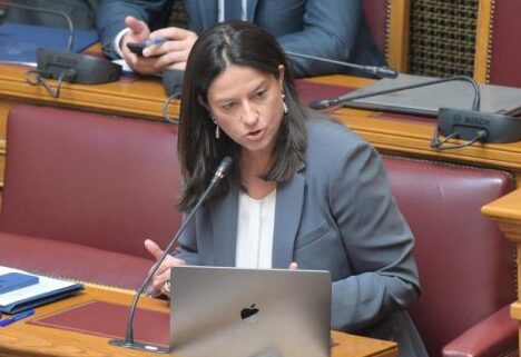 Νίκη Κεραμέως: Απαντήσεις για το νέο εργασιακό νομοσχέδιο
