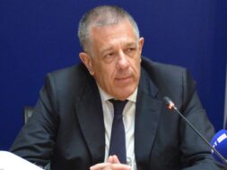 Yp Metaforon Tachieos 02 07 23