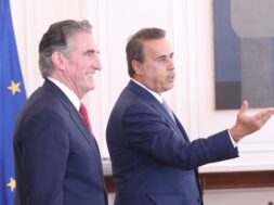 Doug Burgum Papastaurou 14 09 25