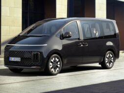 Hyundai STARIA (2)_ 23 11 25