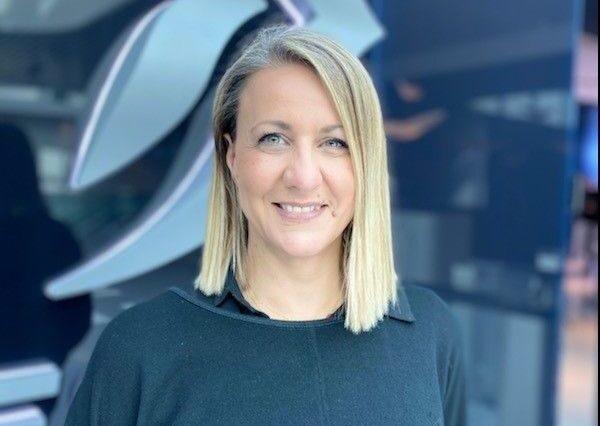 «AEGEAN Santa Crew»: Έφεραν τα Χριστούγεννα στα μακρινά σχολεία της Ελλάδας