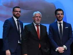 Iatriko-Athinon Christos Giorgos Vasilis Apostolopoulos 28 12 25